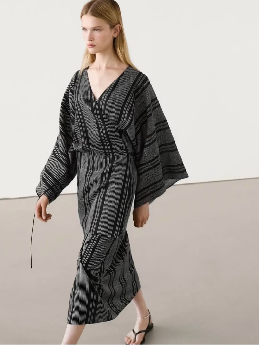 Massimo Dutti NWT embroidered linen blend kimono shirt black XS 6619/620